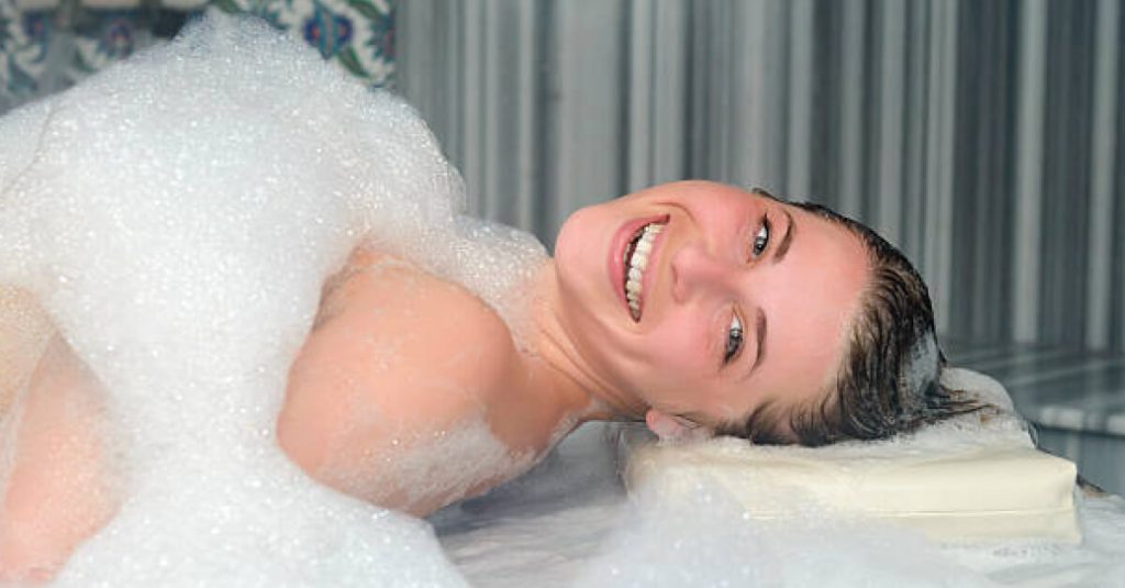 Moroccan Bath with Black Soap Combined with Argan Oil (60 Minutes)