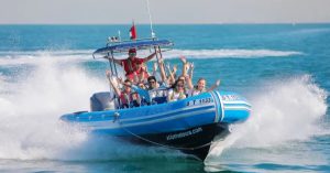 Guided Sightseeing Tour on a Speedboat (90 Minutes, Dubai Marina)